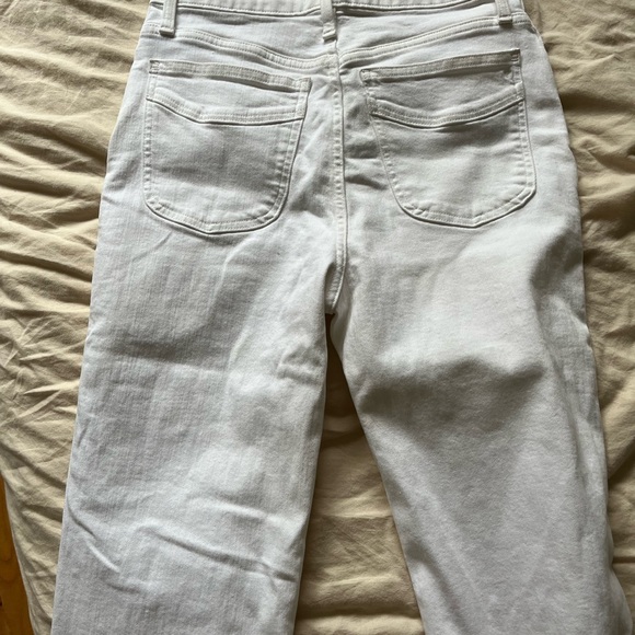 Madewell 11 inch High Rise Flare Jean White Size 27 - Picture 6 of 6